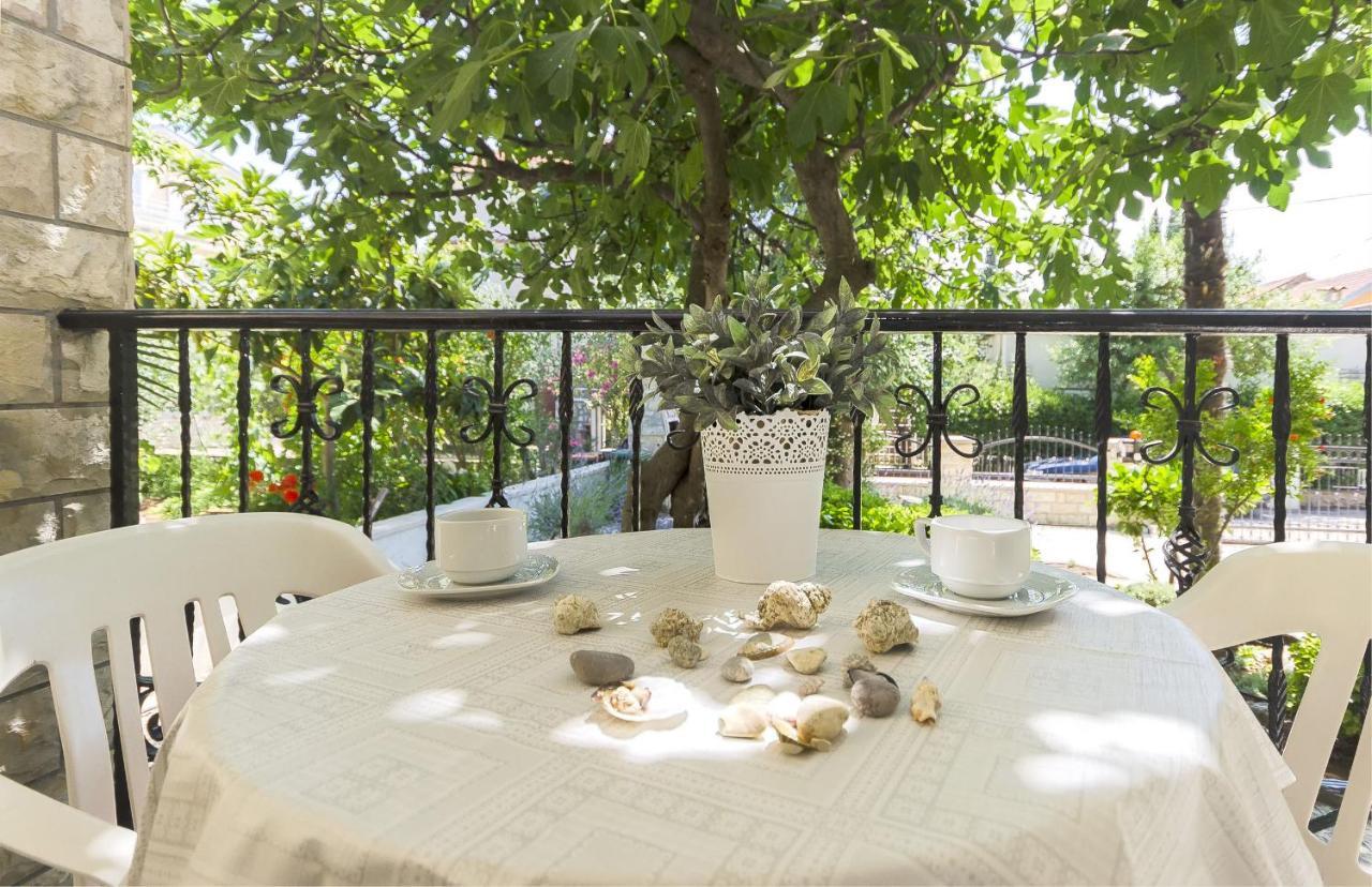 Apartments Karolina Vodice Zewnętrze zdjęcie