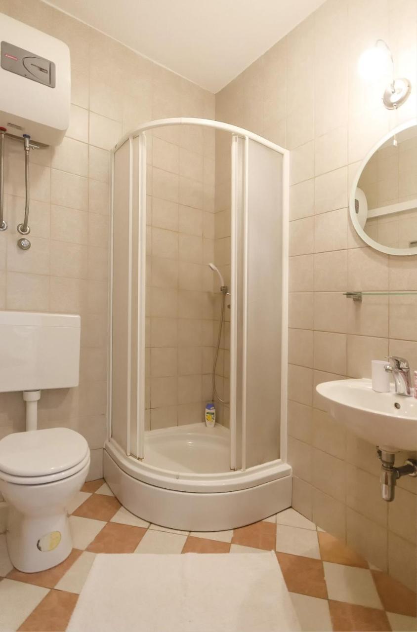 Apartments Karolina Vodice Zewnętrze zdjęcie
