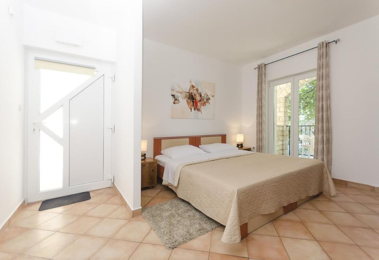 Apartments Karolina Vodice Zewnętrze zdjęcie