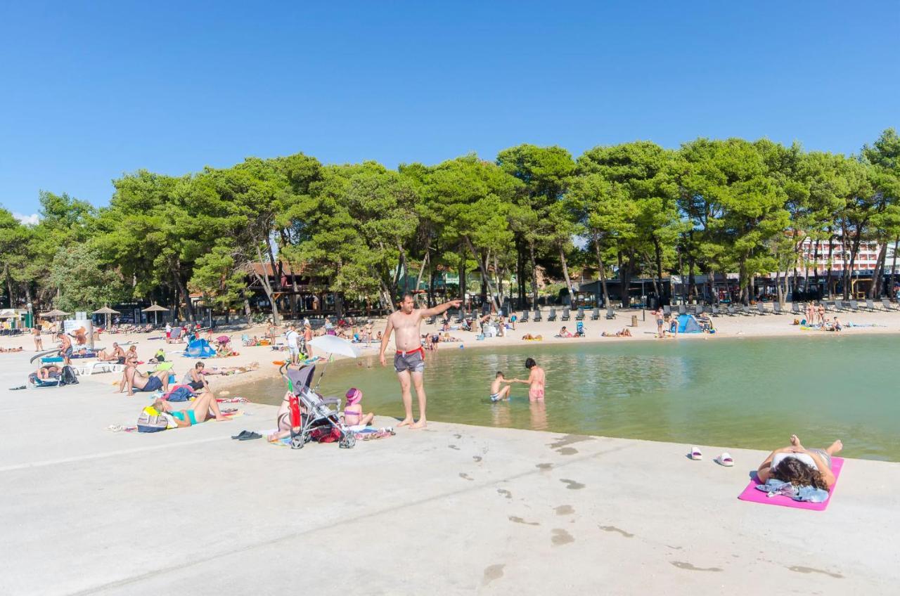 Apartments Karolina Vodice Zewnętrze zdjęcie